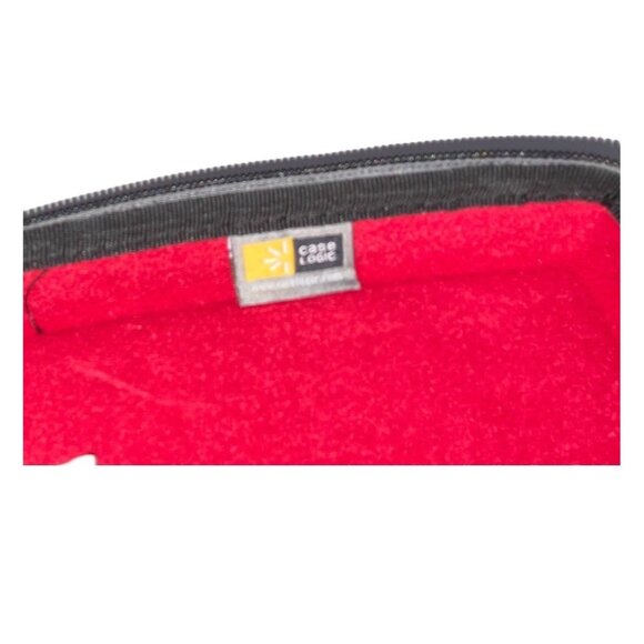 TomTom GPS With Case Logic Carrying Case & Accessories - Picture 5 of 6